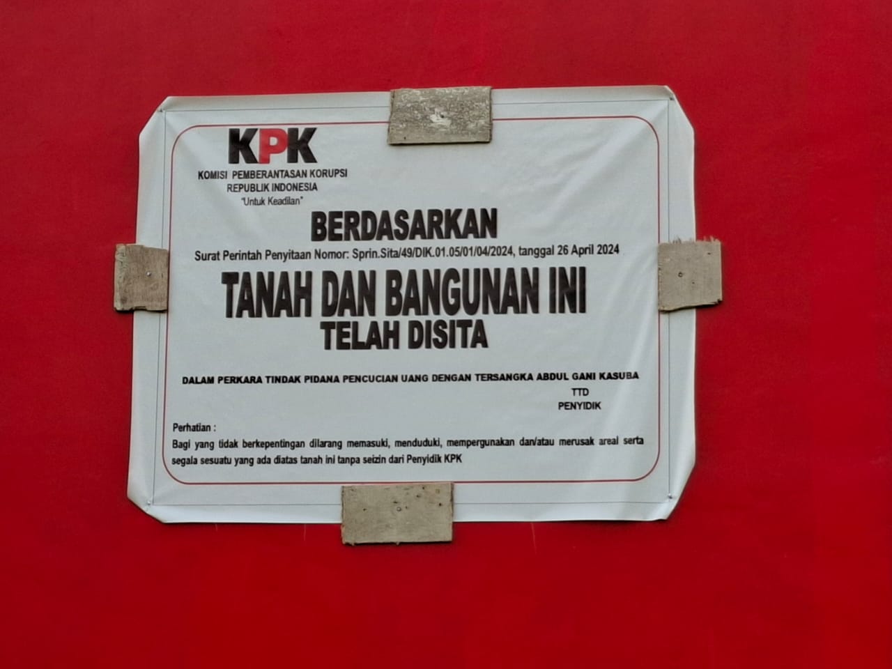 Bukti Penyegelan KPK