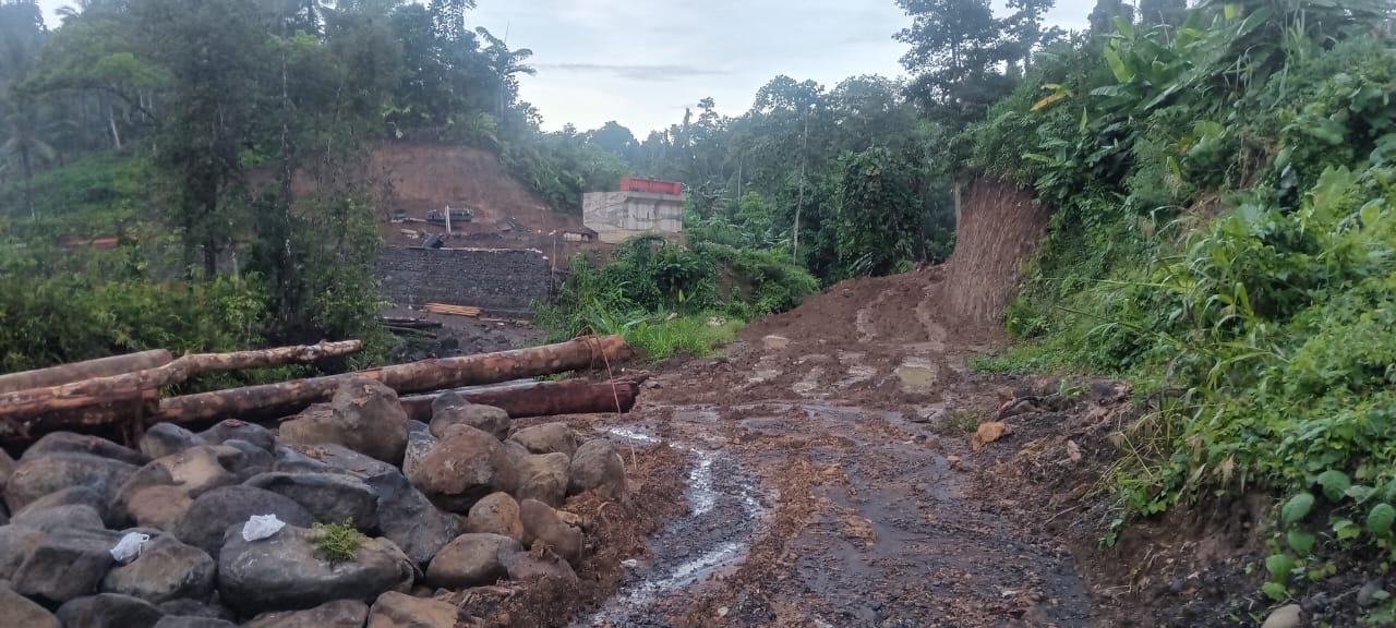 Foto Kondisi Pekerjaan Jembatan Sungai kali Butu Saat ini