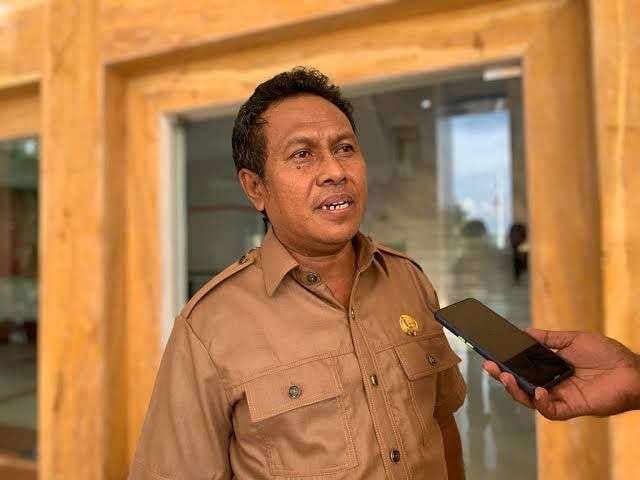 Penjabat Bupati Halsel Kardi Latje